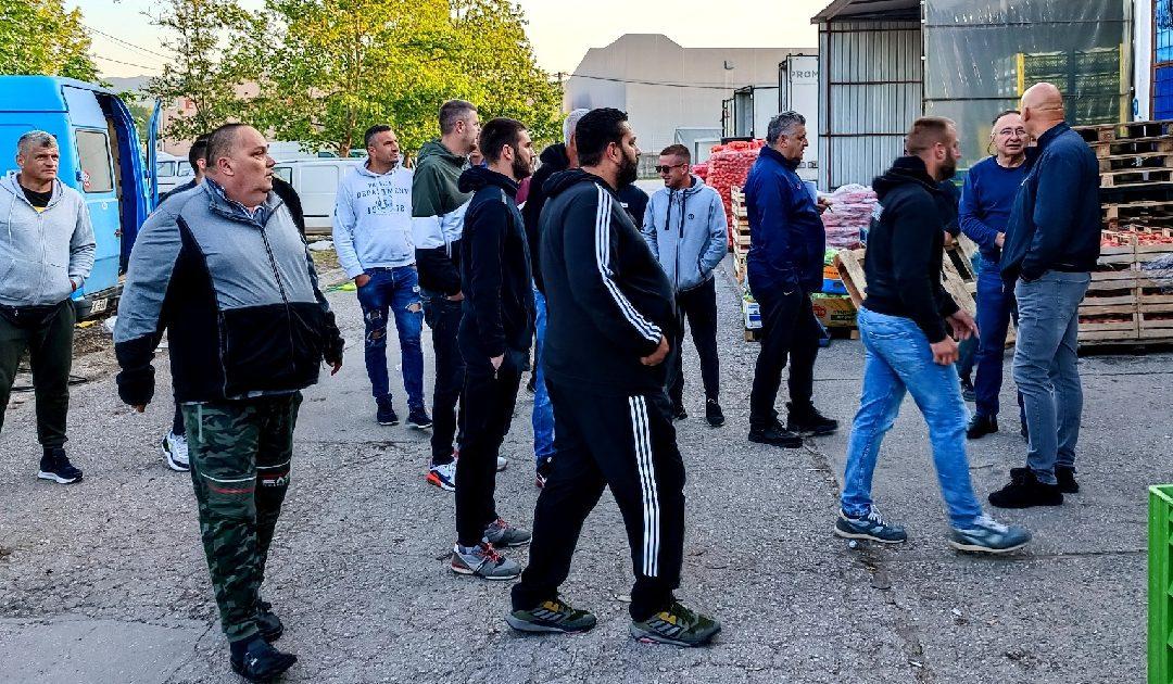 Poljoprivrednici prosvjedovali na Veletržnici
