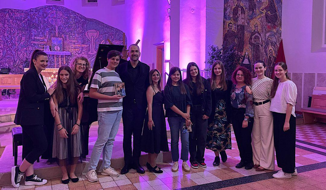 AUDIO: Klavirski duo “BG” održao koncert u Čapljini