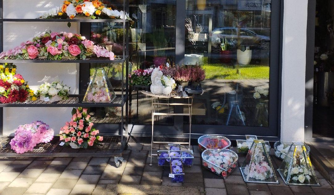 Drugog dana mjeseca studenog  katolici obilježavaju Dušni dan – spomen, sjećanje na vjerne mrtve