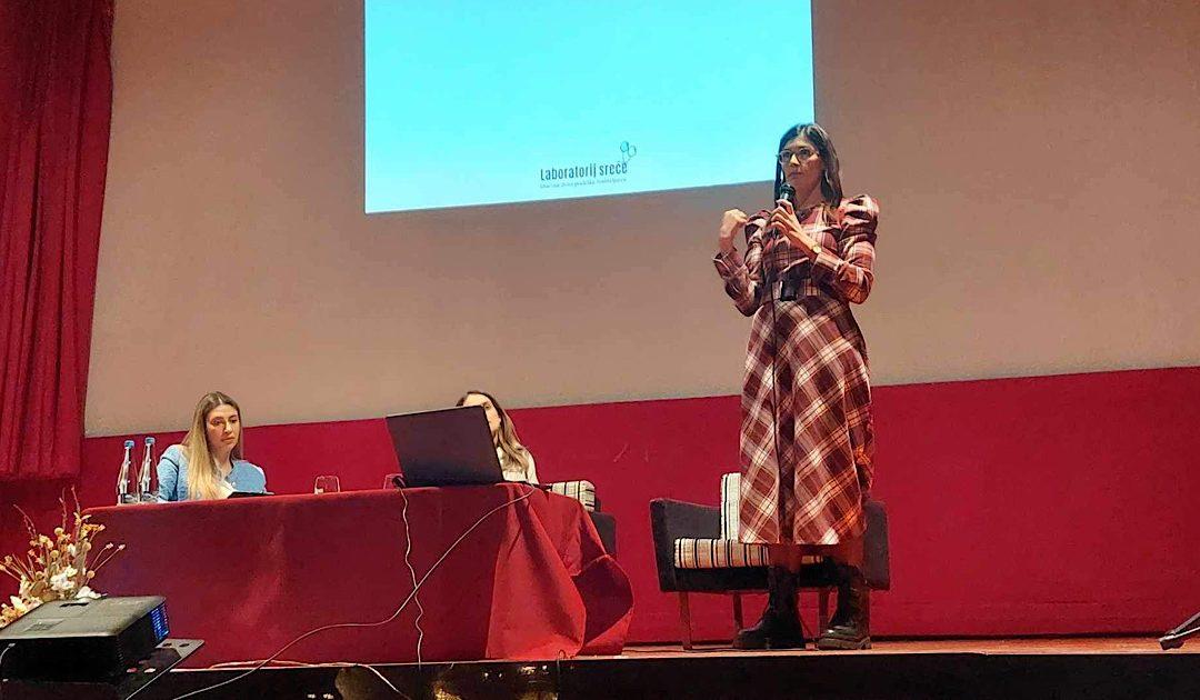 AUDIO: U Čapljini održano predavanje “Ekrani i djeca – što, kada i kako”