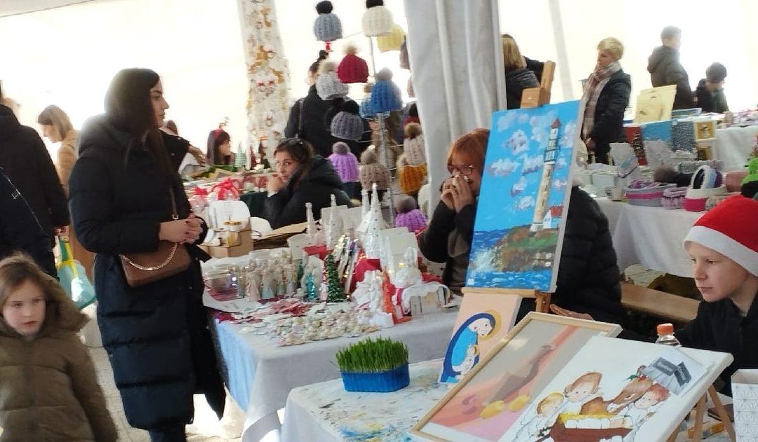 AUDIO: Brojni kreativci predstavili se na adventskom sajmu