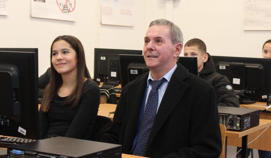 OŠ “Vladimira Pavlovića” dobila 20 novih računala