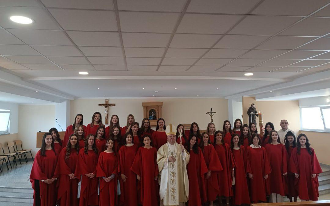 Na Uskrsni ponedjeljak Svetu potvrdu primilo 70 krizmanika