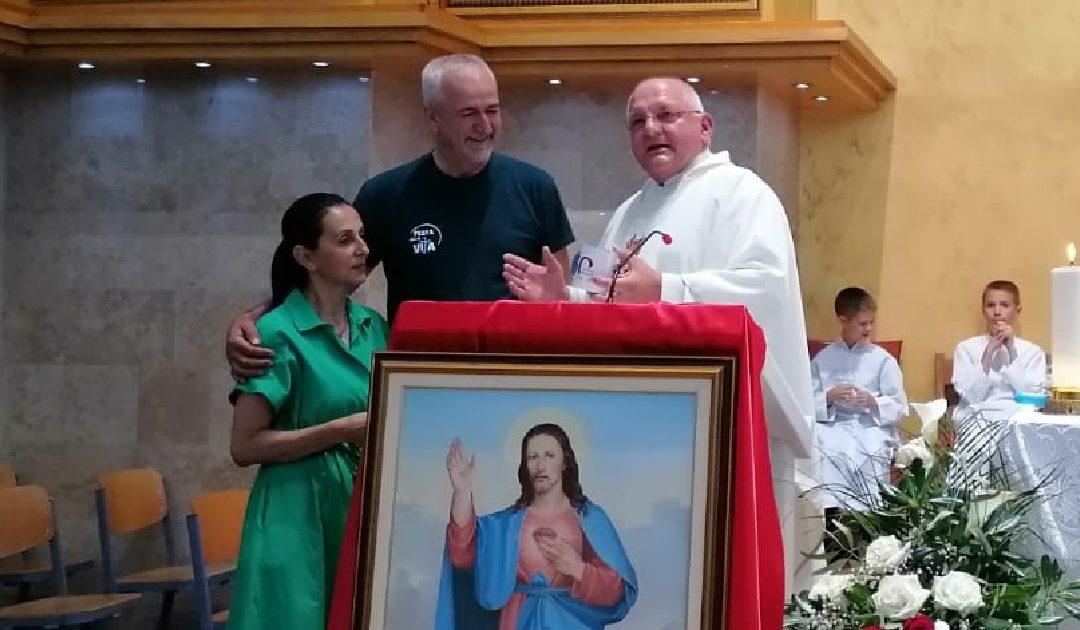 Nakon svete mise u Čeljevu održana tribina zajednice “Cenacolo”