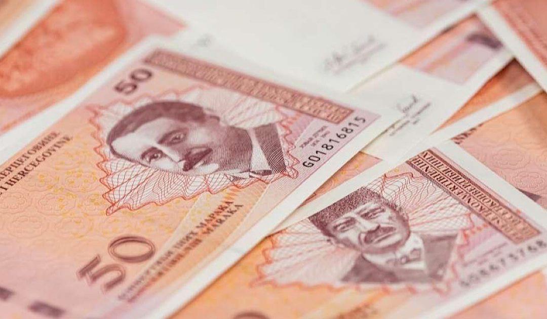 Prosječna plaća u BiH u srpnju iznosila 1.395 KM, veća za 1,5 posto u odnosu na lipanj