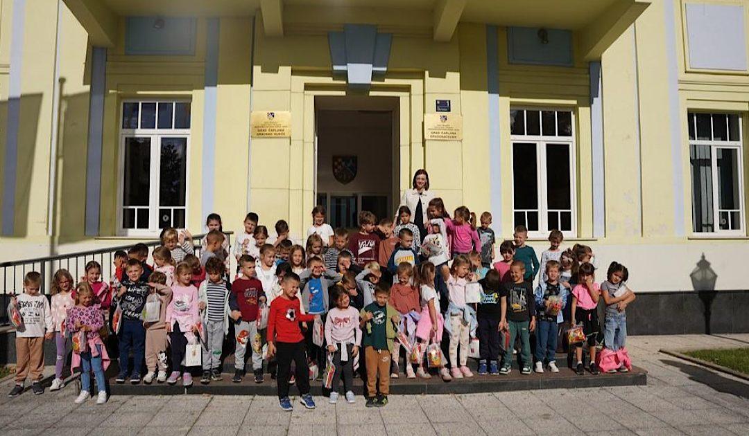 FOTO: Predškolci Dječjeg vrtića Čapljina posjetili Gradsku upravu