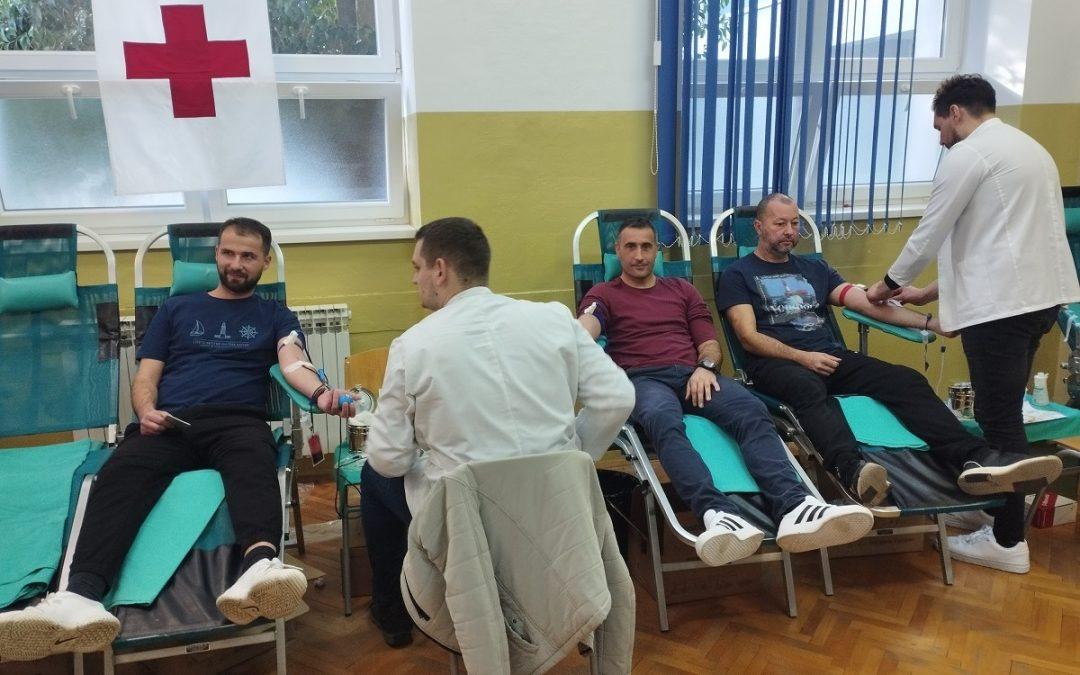 U blagdanskoj akciji darivanja krvi prikupljeno 37 doza ove dragocjene tekućine