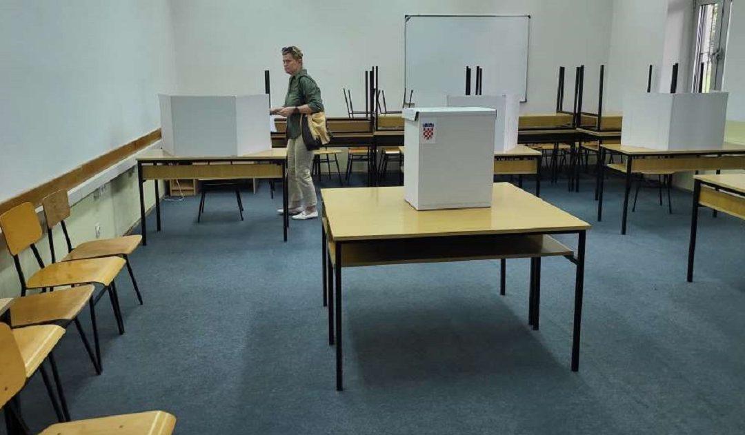 Veleposlanstvo: Poziv na prethodnu/aktivnu registraciju za glasanje u inozemstvu za predsjednika RH