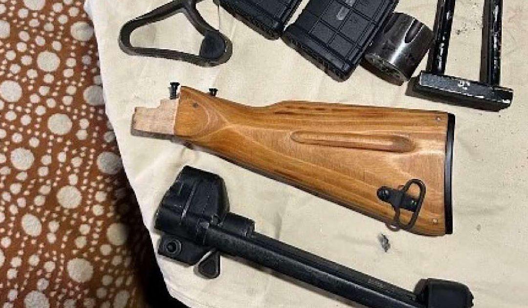 Policija pretresala kuće u Stocu i pronašla arsenal oružja