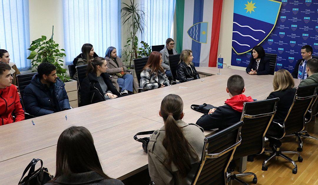 Vlada HNŽ-a stipendira ukupno 2 800 studenata s područja županije