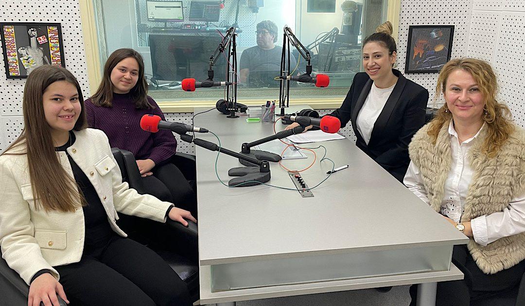 EMISIJA: Mlade učenice OŠ Vladimira Pavlovića i prof. Josipa Čoko  govorile o temi “Aktivno građanstvo”