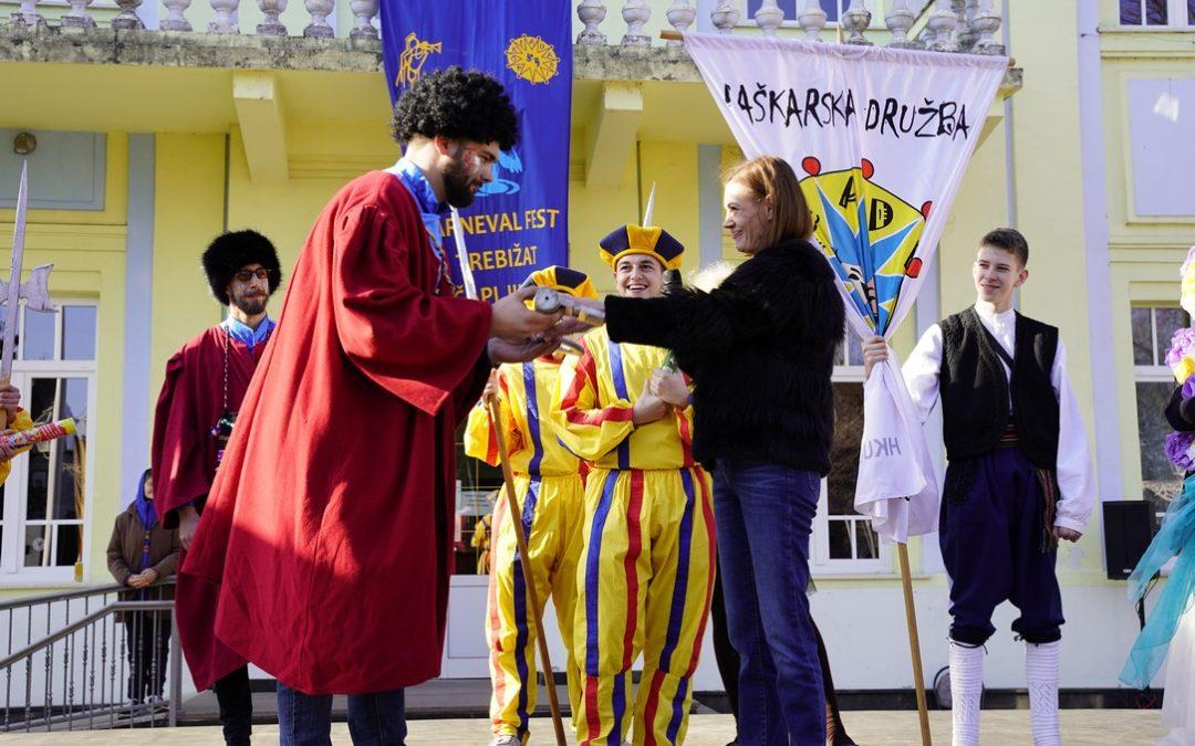 FOTO: 61. Pokladni dani: Maškarska republika preuzela vlast