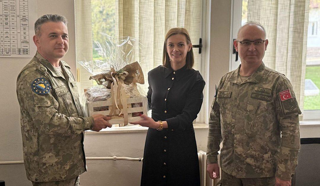Povodom Bajrama gradonačelnica Raguž je posjetila predstavnike Turskog kontigenta snaga NATO-a