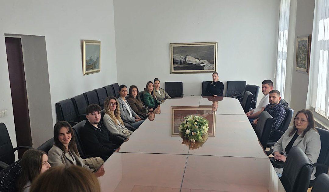 Galerija: Svečano potpisani ugovori za obavljanje pripravničkog staža