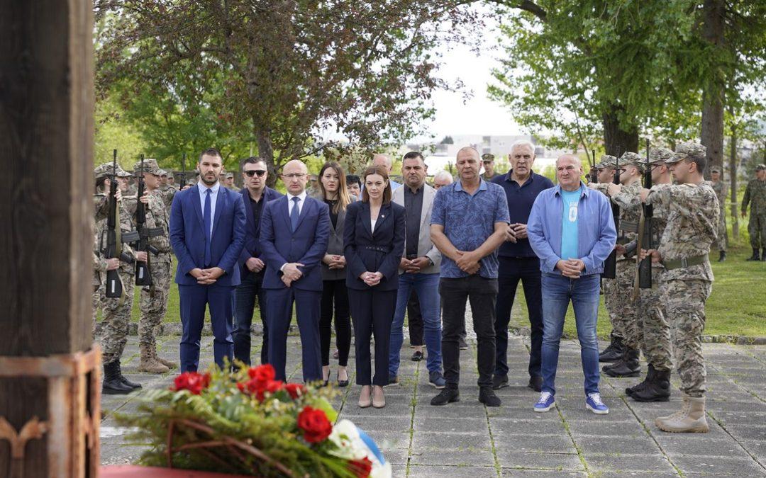 FOTO/AUDIO: Svečano obilježena 33. obljetnica oslobođenja vojarne “Božan Šimović” u Čapljini