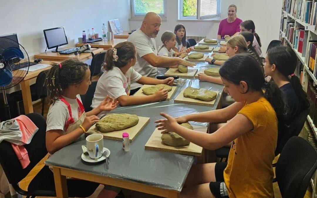 Foto/audio: Osnovnoškolci pokazali kiparske vještine