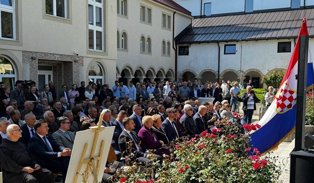 Gradonačelnica potpisala ugovor za dodjelu financijskih sredstava za izgradnju vodovodne mreže vrijedan 90.000 eura