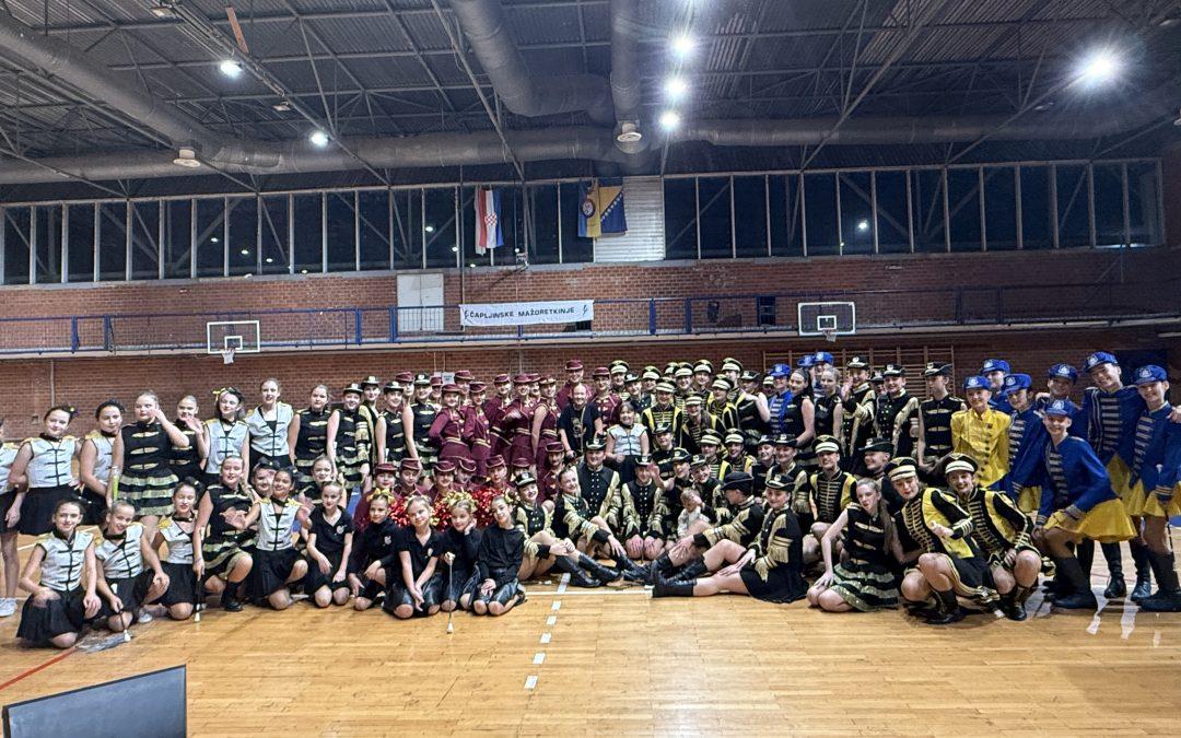 Čapljinske mažoretkinje oduševile publiku koncertom “Nek živi ljubav”