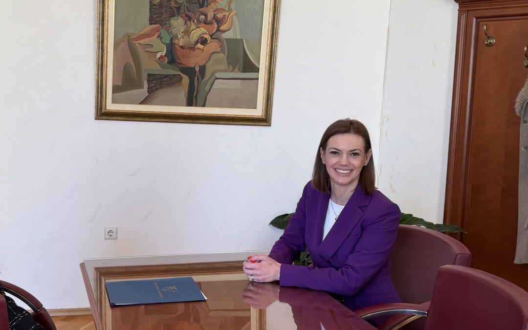 Božićna čestitka gradonačelnice Ive Raguž