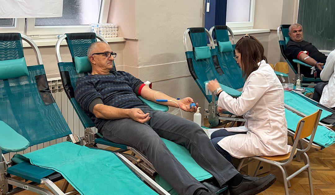 Foto/audio: U posljednjoj akciji darivanja krvi prikupljeno 25 doza