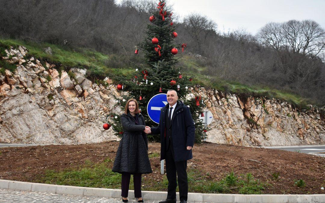 Ministar Bevanda i gradonačelnica Raguž obišli novoizgrađeno suvremeno raskružje u Gabeli