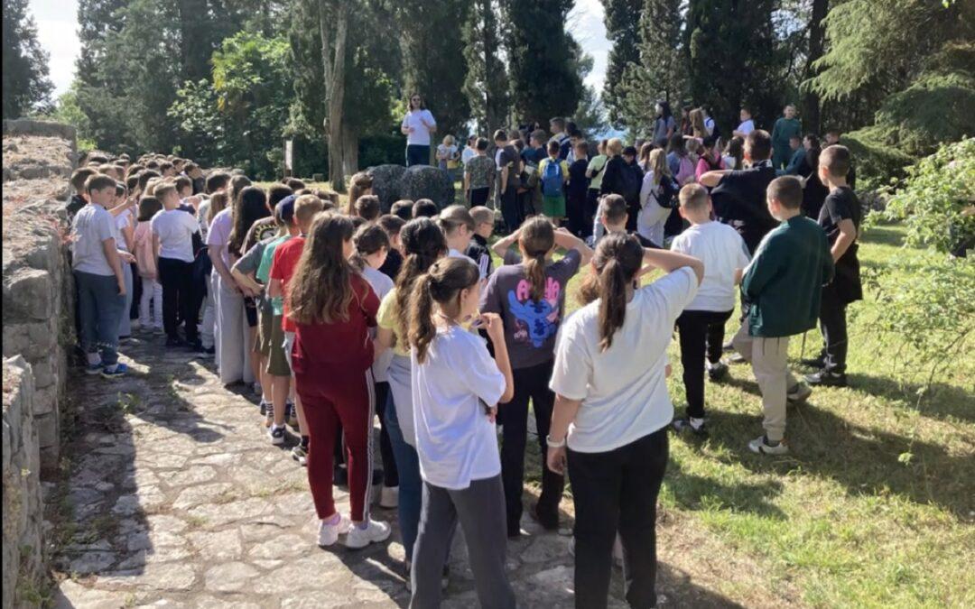 Više od 160 učenika iz Čapljine na edukativnom izletu povodom Dana planeta Zemlje