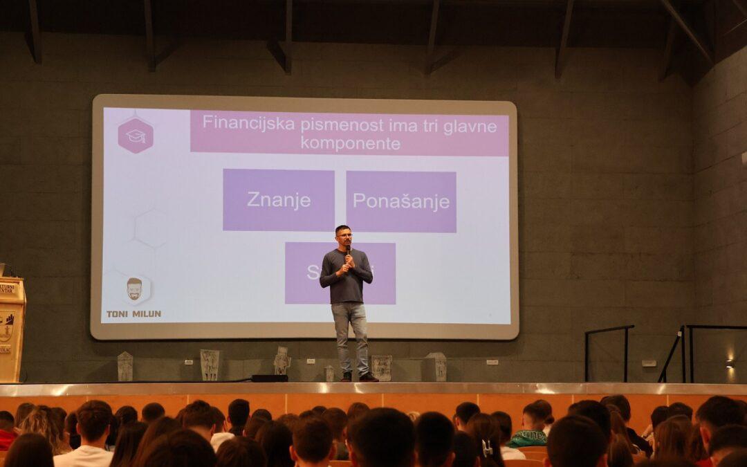 U Kulturnom centru Stolac održano predavanje o financijskoj