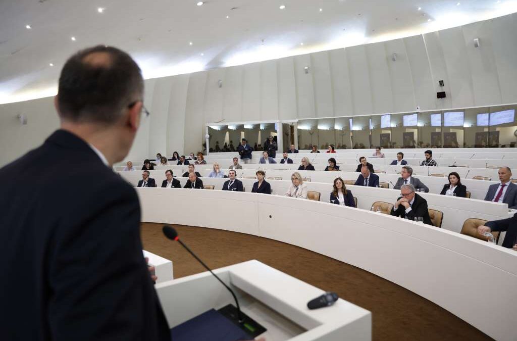 Konferencija – Novim tehnologijama smanjiti mogućnost malverzacija na izborima u korist birača