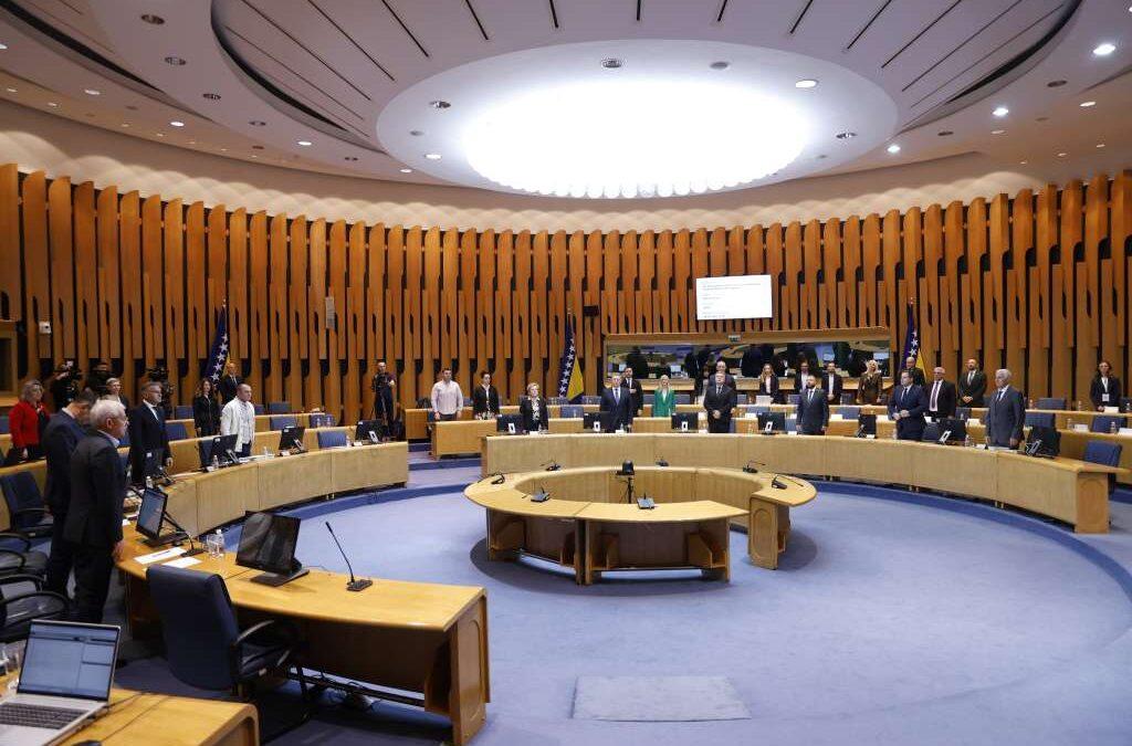 Dom naroda PSBiH usvojio izmjene zakona, vojnici ostaju u službi do 49. godine