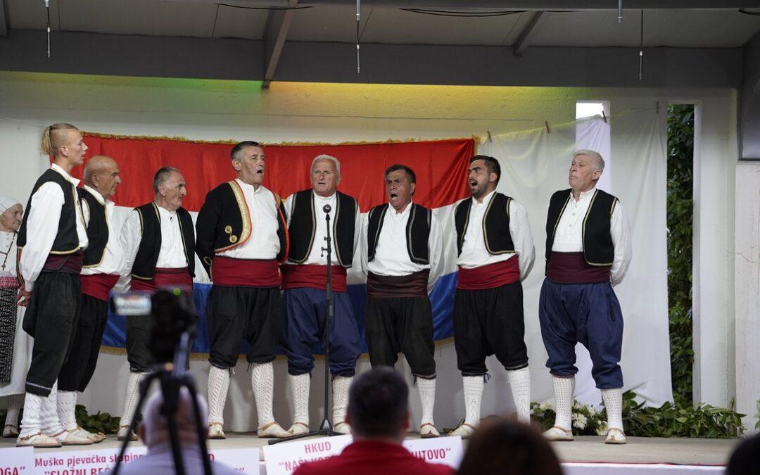 FOTO| Večer folklora u Čeljevu okupila čuvare tradicije iz BiH i Hrvatske
