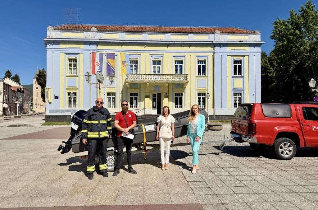 Projekt TETHYS4ADRION: Čapljini isporučeno plovilo za praćenje riječnog otpada