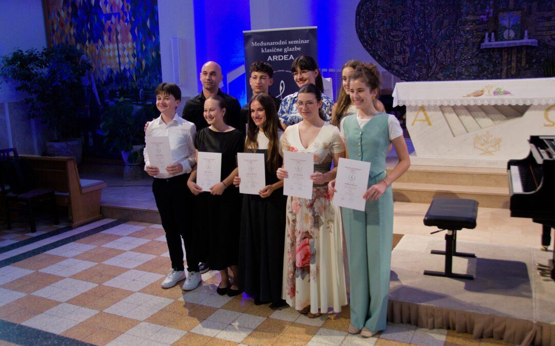 U sklopu 10. obljetnice ARDEA Masterclassa održan koncert mladih pijanista