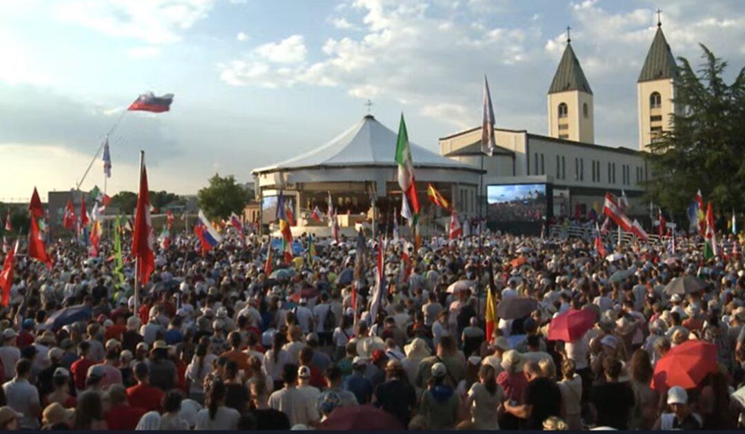 Počeo 37. Mladifest u Međugorju: Deseci tisuća mladih iz 73 zemlje na susretu pod geslom „Ad fontem! – Na izvor!”