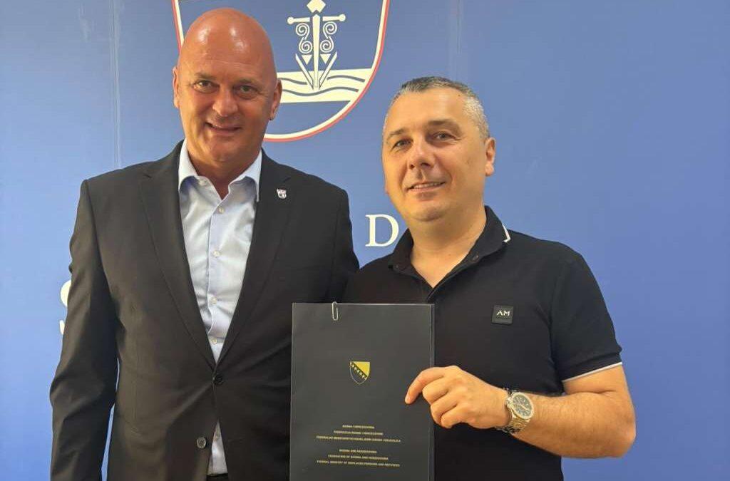 Potpisana tri ugovora za infrastrukturne projekte na području Grada Stoca