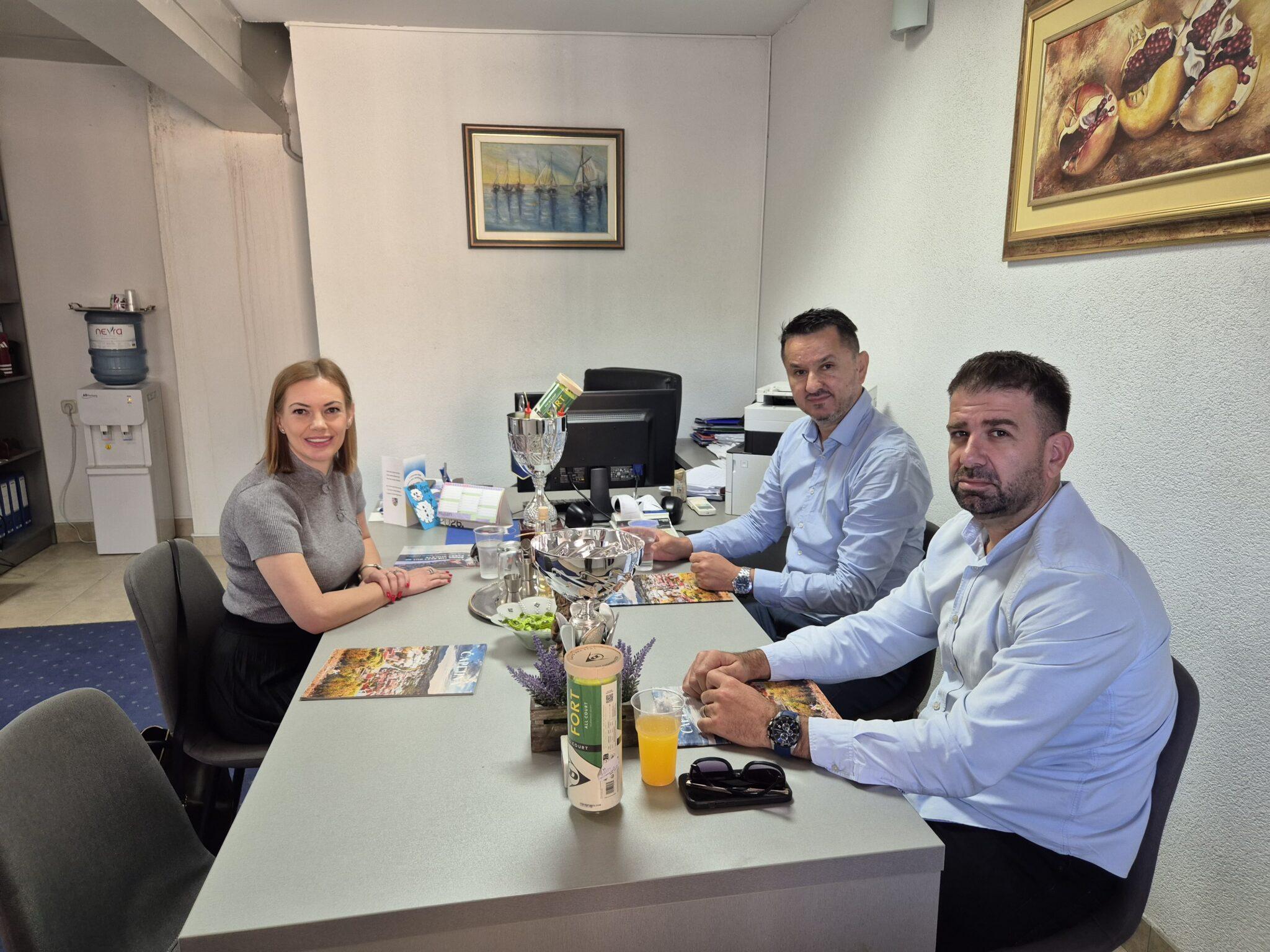 Gradonačelnica Raguž u radnoj posjeti Športskom središtu Čapljina Gradonačelnica Raguž u radnoj posjeti Športskom središtu Čapljina