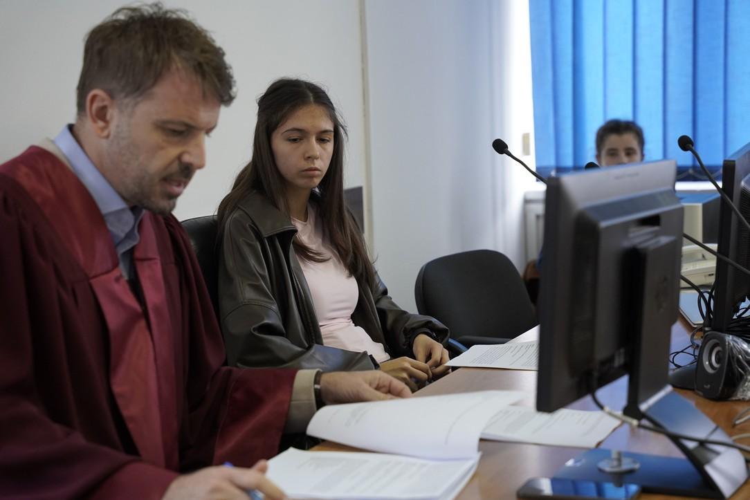 FOTO, AUDIO| Dani otvorenih vrata u Općinskom sudu u Čapljini: Učenici se upoznali s radom pravosuđa FOTO, AUDIO| Dani otvorenih vrata u Općinskom sudu u Čapljini: Učenici se upoznali s radom pravosuđa